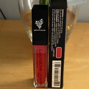 Younique Ladylike Lucrative Lipgloss